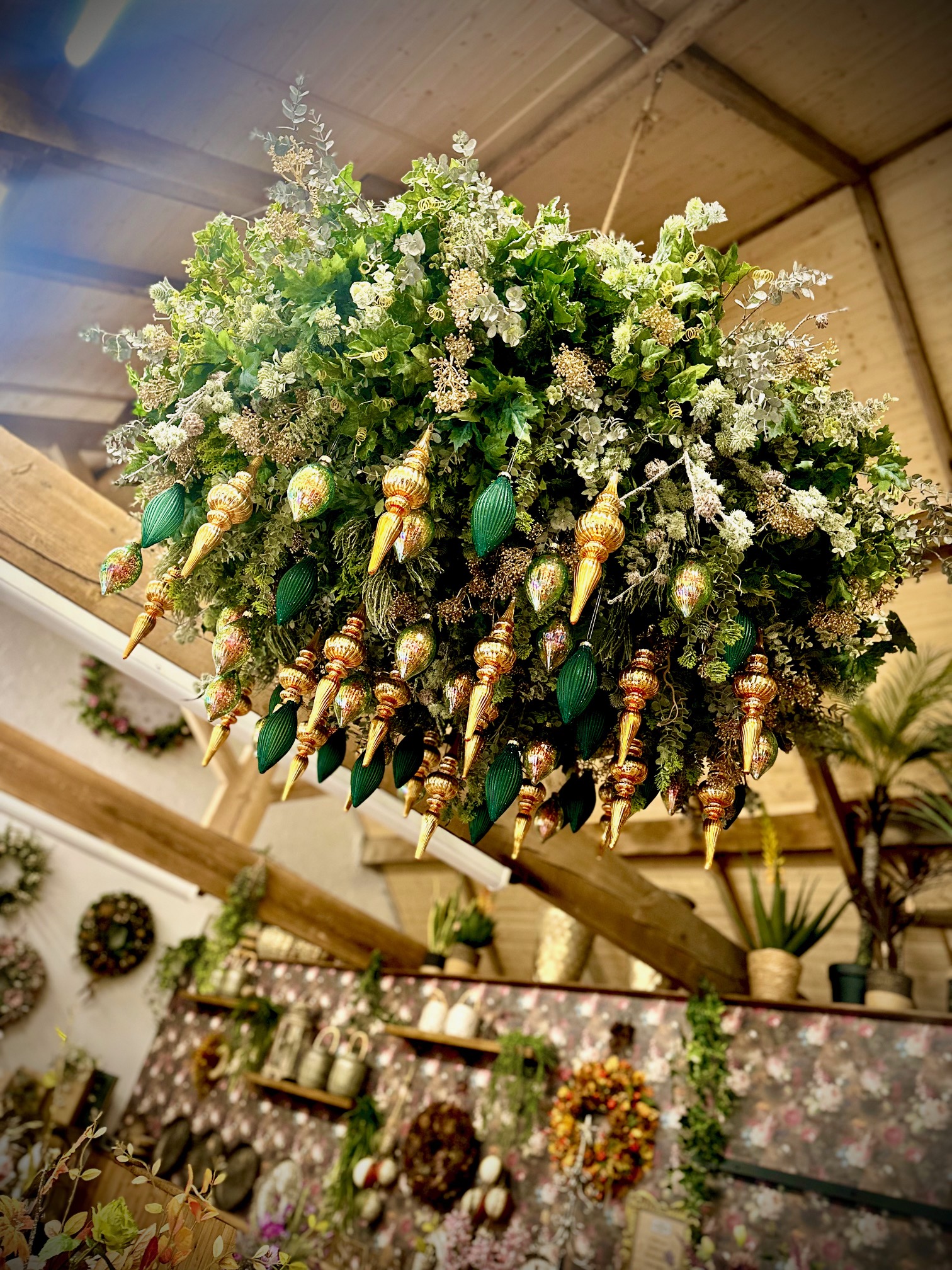 Seasonal entrance display